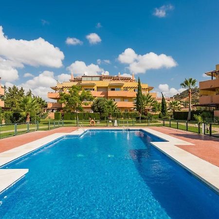 Wonderful Apartment 5 Minutes Flat Walk To The Centre Of La Cala De Mijas Exterior photo